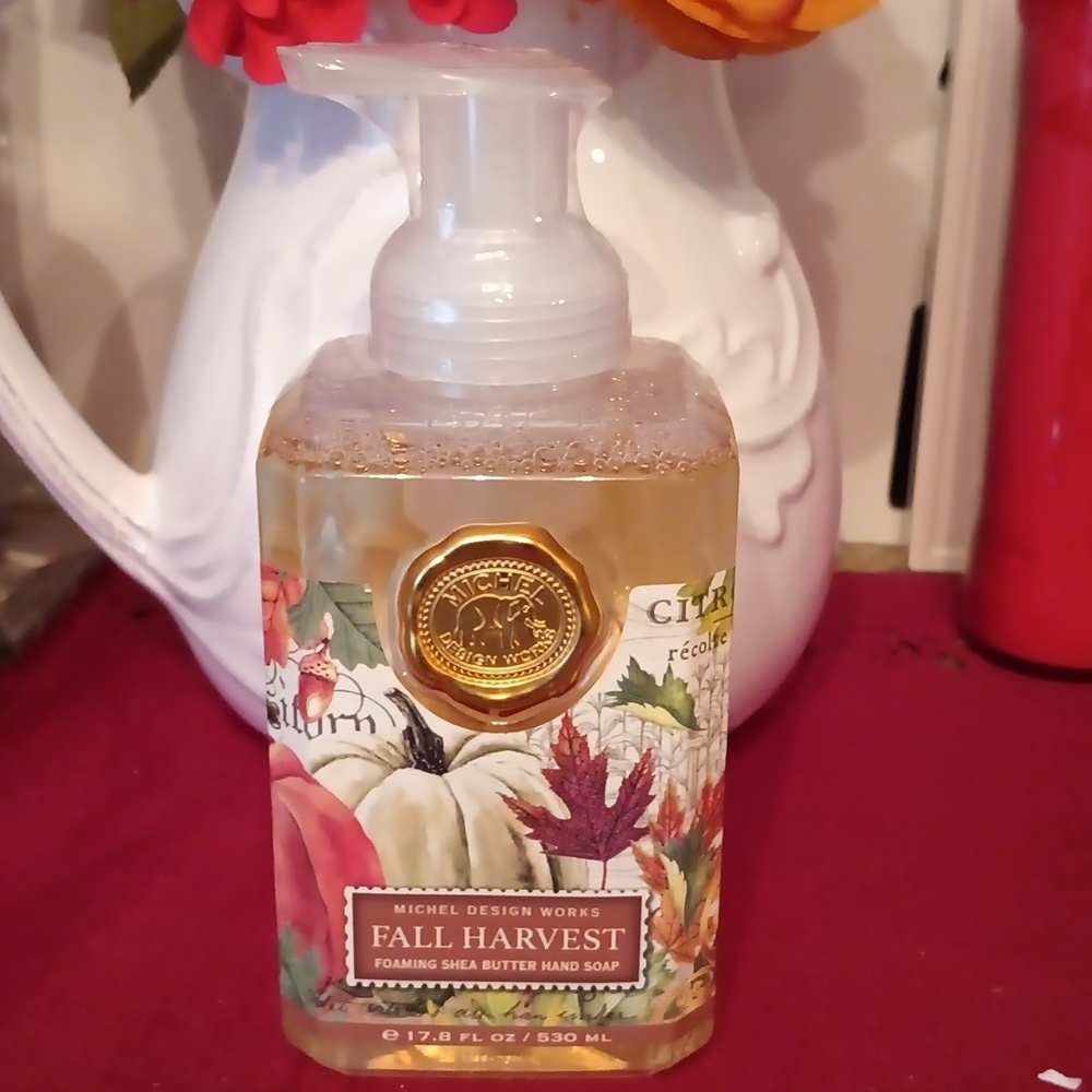 Michael Design Works Fall Harvest Foaming Shea butter Hand Soap 530ML